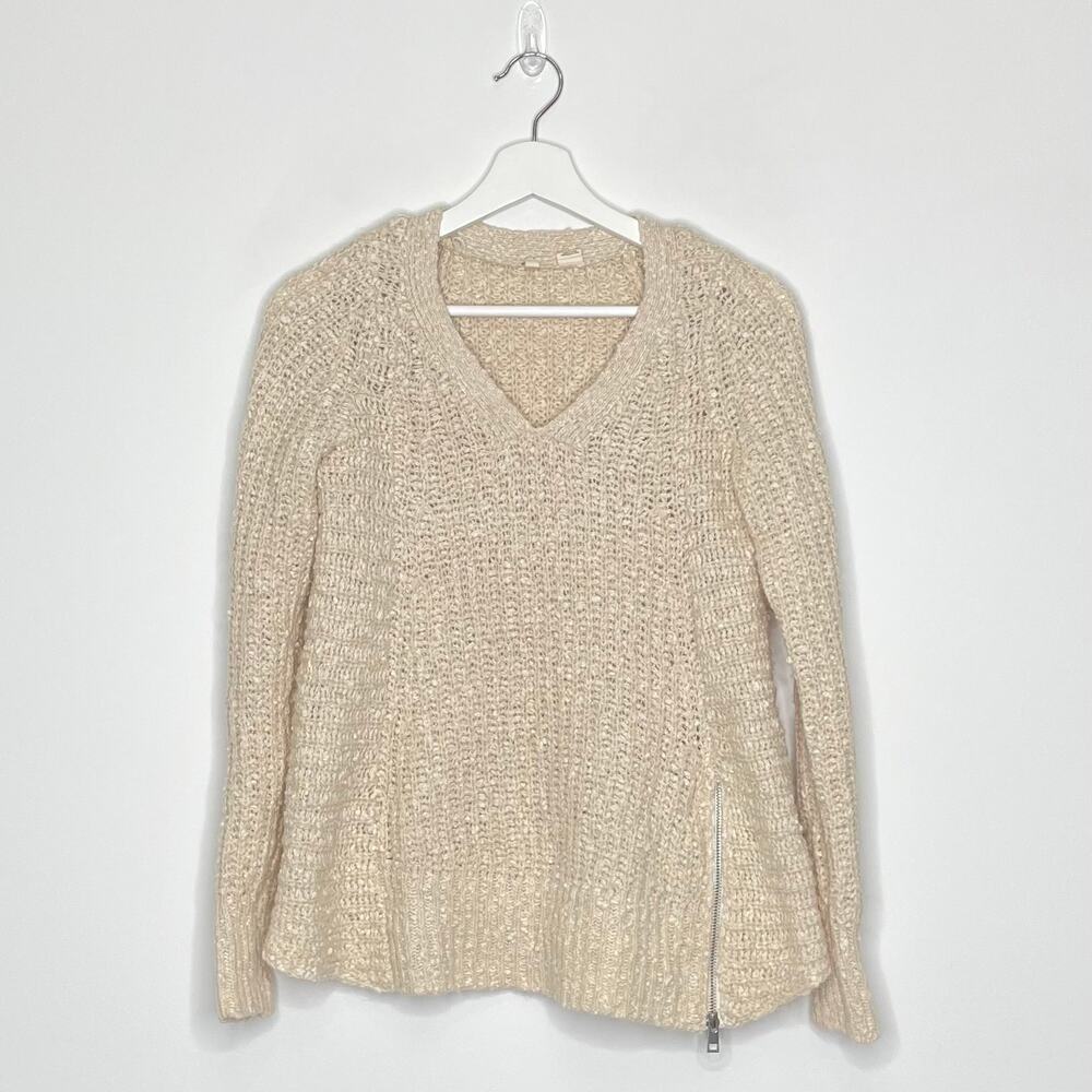 MOTH ANTHROPOLOGIE | Side Zip‎ Nubby Sweater | XS - Picture 2 of 7
